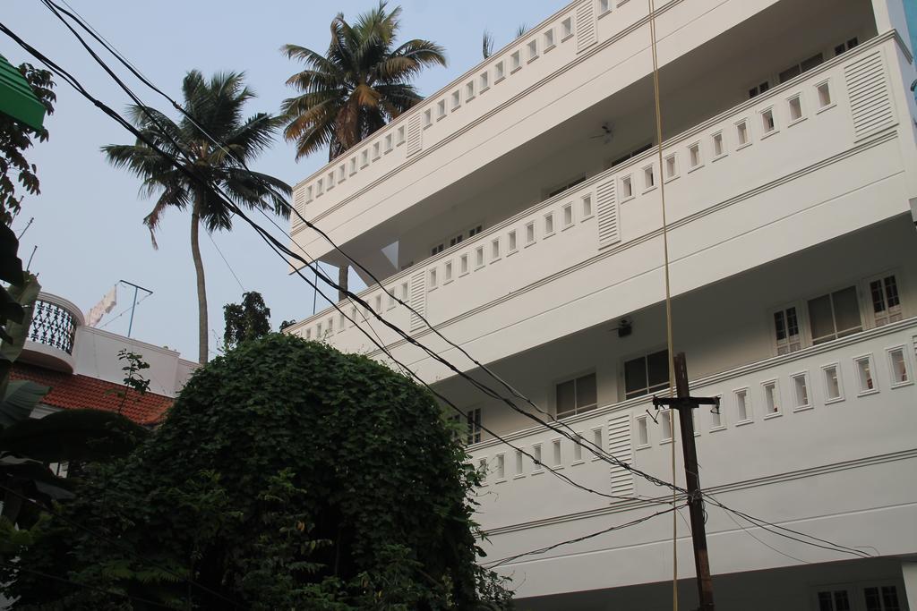 Aaron'S Homestay Kochi Εξωτερικό φωτογραφία