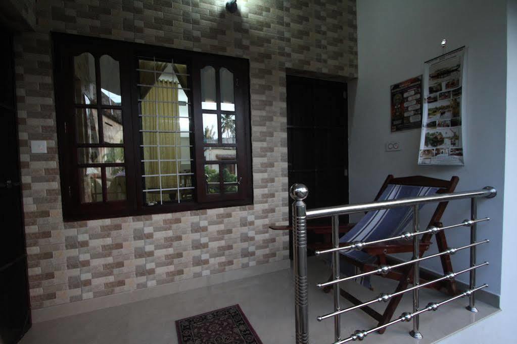 Aaron'S Homestay Kochi Εξωτερικό φωτογραφία
