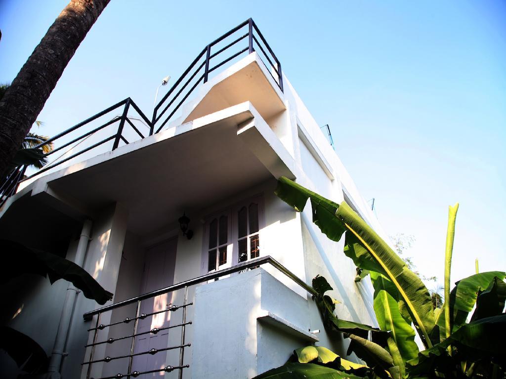 Aaron'S Homestay Kochi Εξωτερικό φωτογραφία