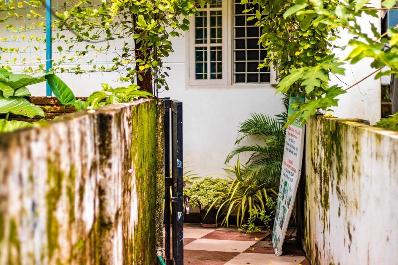 Aaron'S Homestay Kochi Εξωτερικό φωτογραφία
